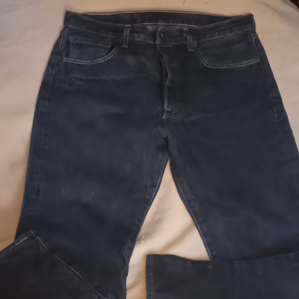 Levi Strauss & Co. MENS 501 button fly jeans